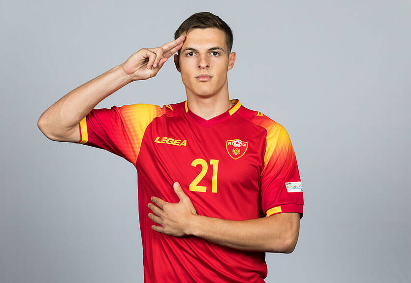 Милан близок к трансферу бомбардира Партизана