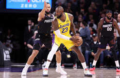 НБА: Леброн не спас Лейкерс, Флэгг обеспечил победу над Денвером