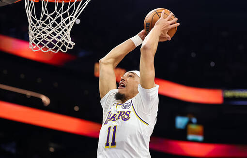 Центровой Лейкерс пополнил список травмированных