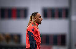 Бавария выставила ценник на защитника Сашу Боэ