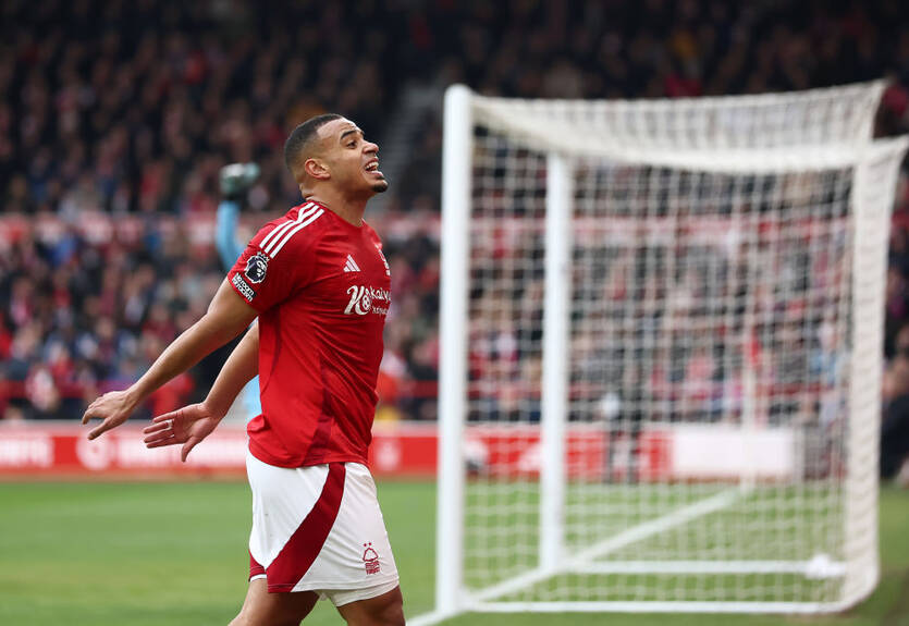 Барселона має намір виграти гонку за захисника Ноттінгема