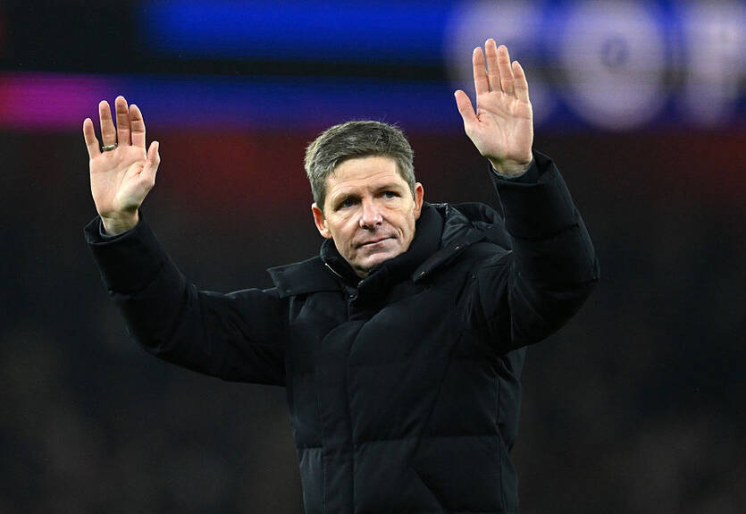 Главный тренер Кристал Пэлас объявил о своем решении остаться в команде или уйти