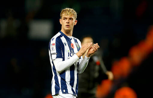 Манчестер Юнайтед готовится к уходу Майну