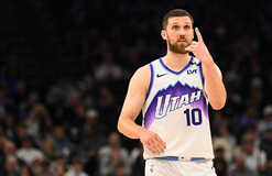 Михайлюк помог Юте переиграть Детройт Михайлюк помог Юте переиграть Детройт