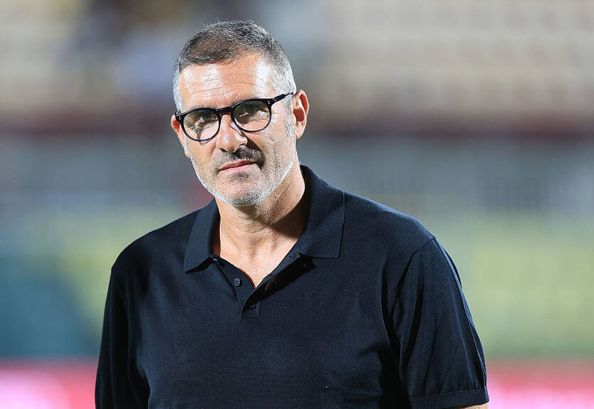 Экс-форвард Шахтера возглавил клуб на родине