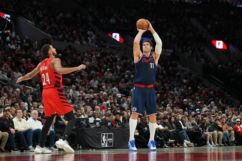 Брук Лопес / Getty Images