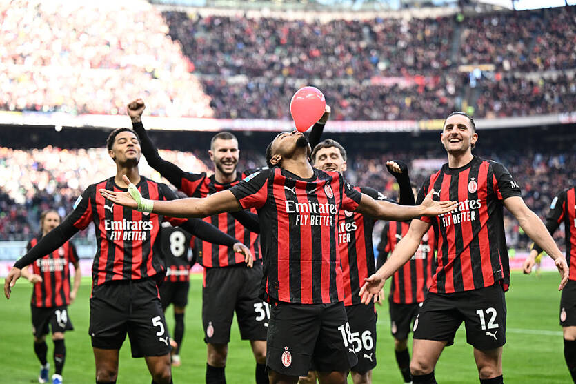 Милан одержал победу над Вероной / Getty Images