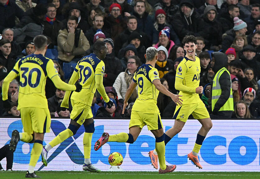 Тоттенгем мінімально переграв Крістал Пелас