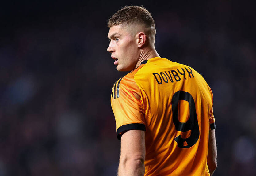 Рома може погодитися на оренду Довбика, запропонувавши його чотирьом клубам АПЛ
