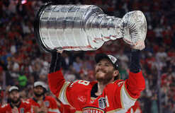 Лидер Флориды вернулся к тренировкам