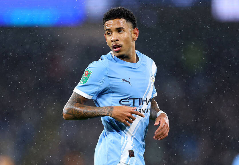 Тоттенхэм возобновил интерес к вингеру Манчестер Сити