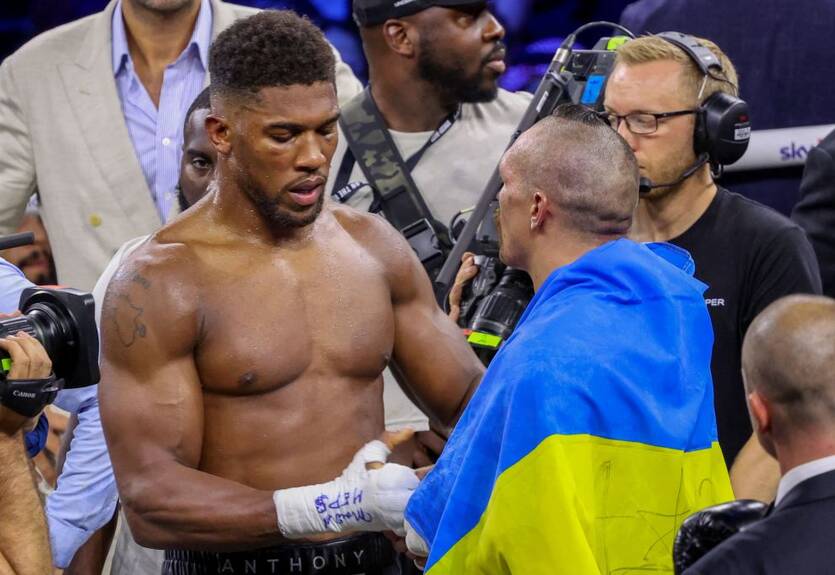 "Тримайся, чемпіоне": Усик звернувся до Джошуа щодо загибелі його тренерів
