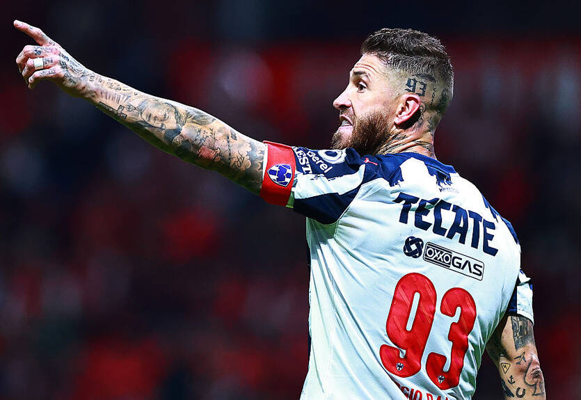 Французский клуб ведет переговоры с легендой Реала