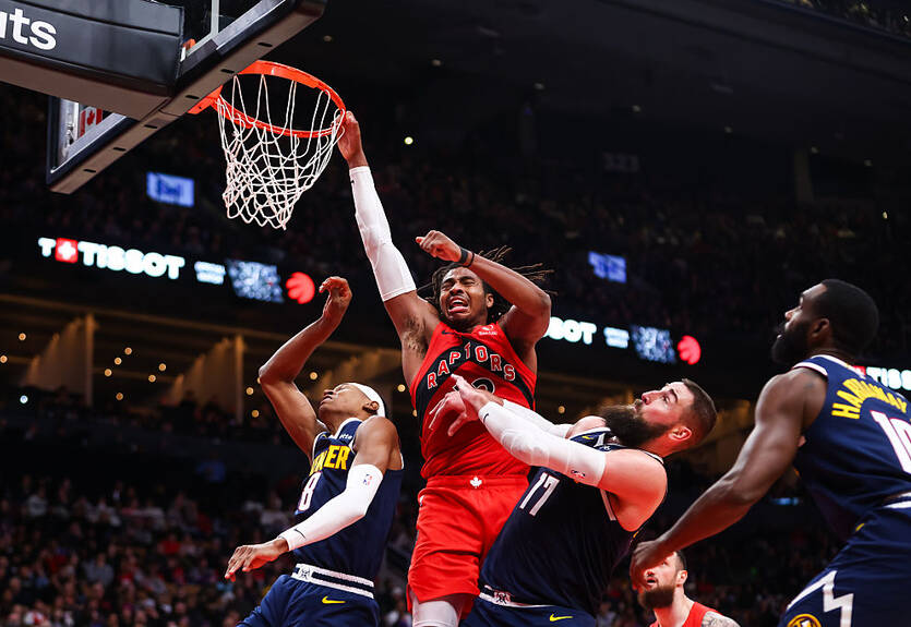 Денвер лишается еще одного лидера. Валанчюнас травмировал ногу в матче НБА