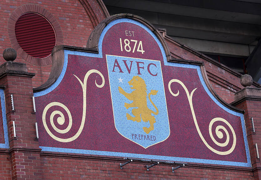 Астон Вілла презентувала першого новачка зими