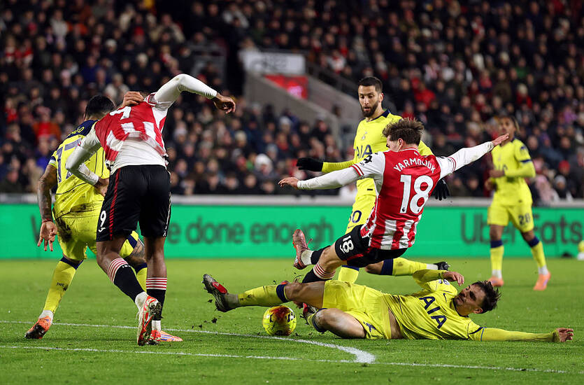 Брентфорд – Тоттенхэм / Getty Images