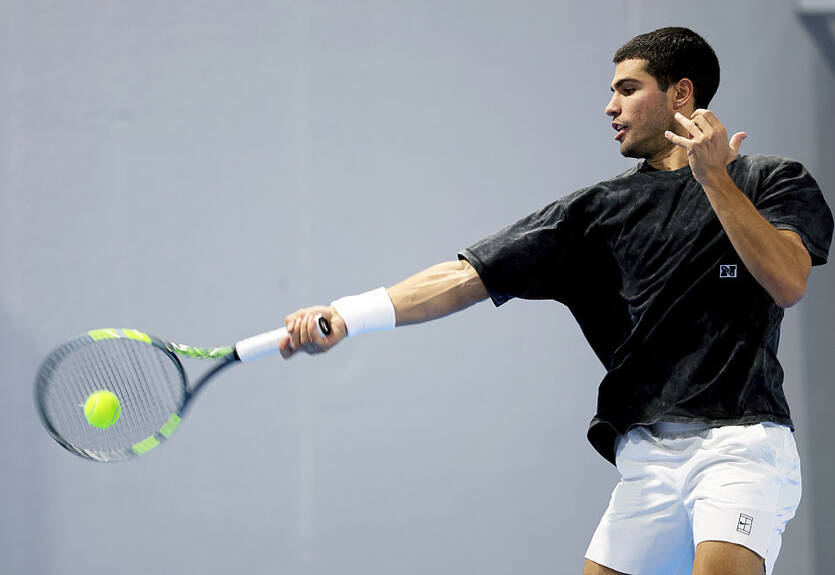 Алькарас признан обладателем награды ATP за Идеальную подачу года