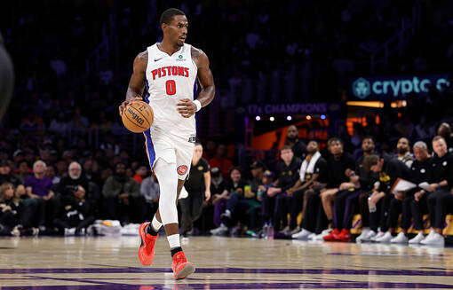 Центровой Детройта получил повреждение в матче с Майами Центровой Детройта получил повреждение в матче с Майами