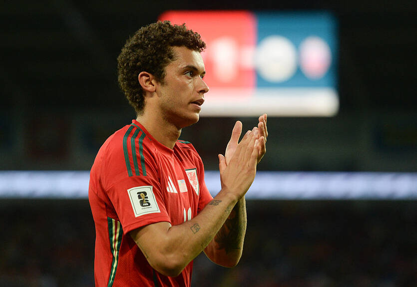 Володар Кубка Англії переманив нападника Тоттенгема