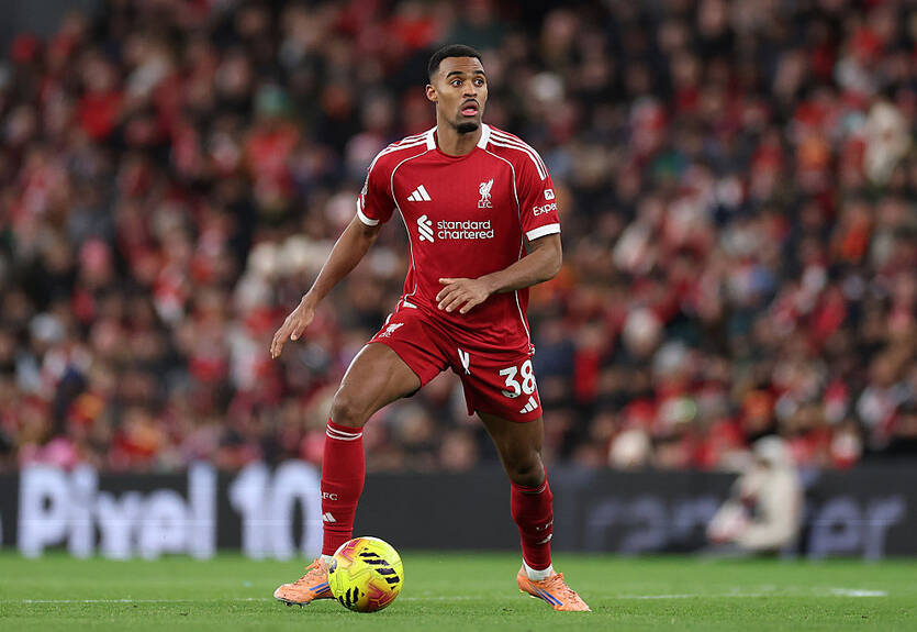 Ливерпуль предложил новый котракт ключевому хавбеку