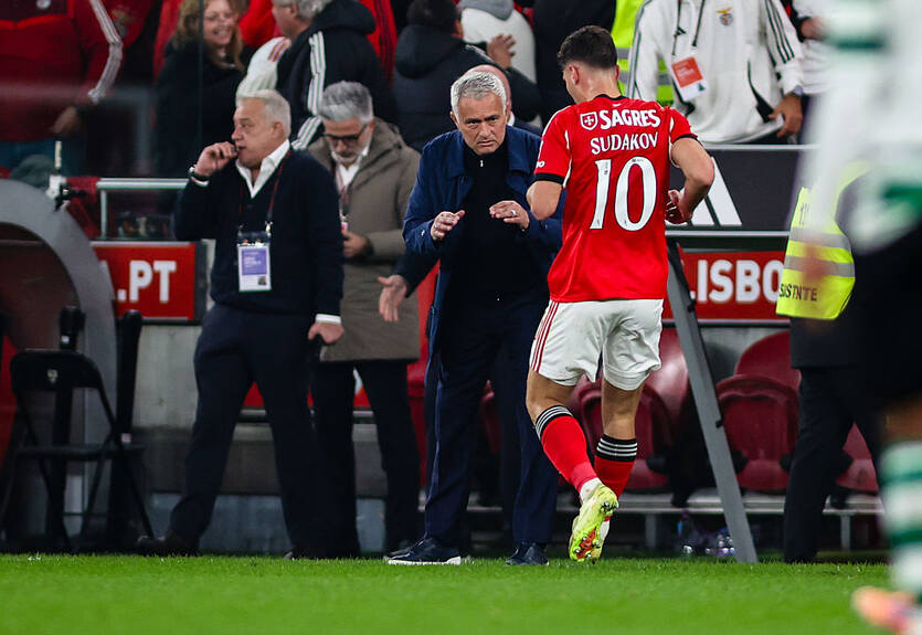 Моуриньо раскритиковал Судакова