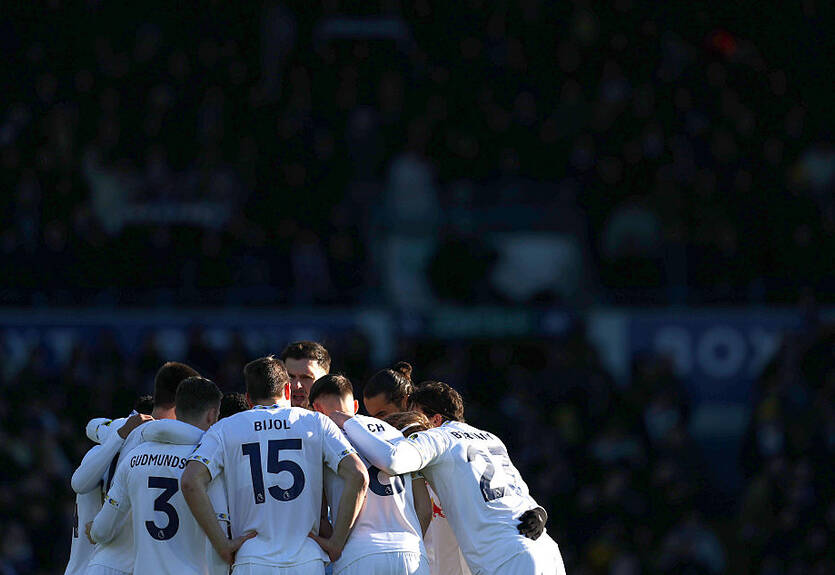 Лідс підтвердив трагічну загибель уболівальника перед матчем із Ман Юнайтед