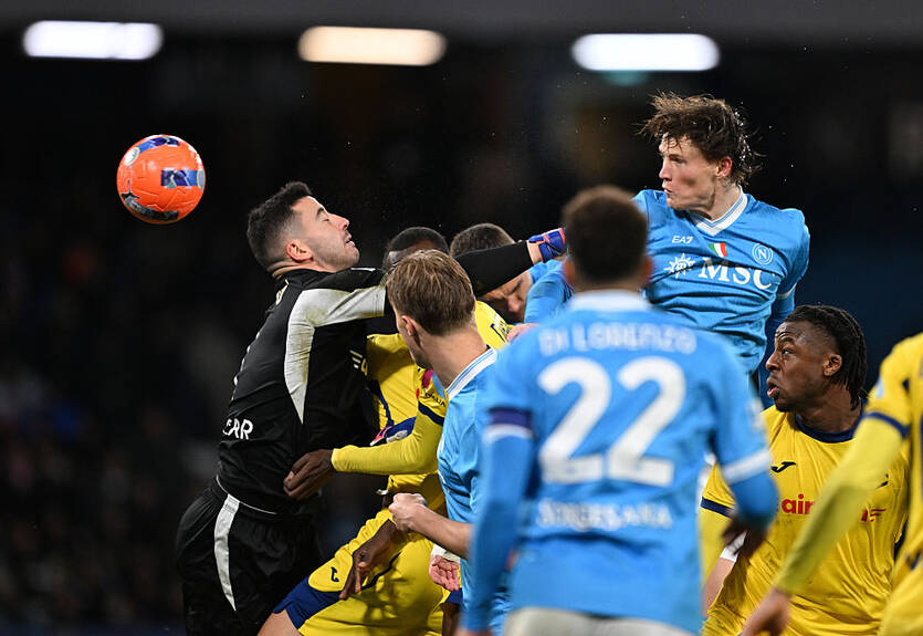 Наполі вирвав нічию з Вероною