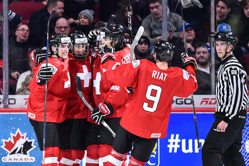 Сборная Швейцарии / Getty Images