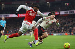 Арсенал разошелся миром с Ливерпулем