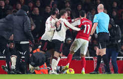 Вингер Арсенала оказался в центре скандала после из-за Брэдли