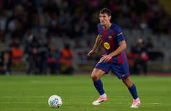 Барселона собирается продлить контракт с травмированным защитником