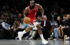 НБА: Лейкерс уступили Милуоки, Портленд оказался сильнее Хьюстона НБА: Лейкерс уступили Милуоки, Портленд оказался сильнее Хьюстона