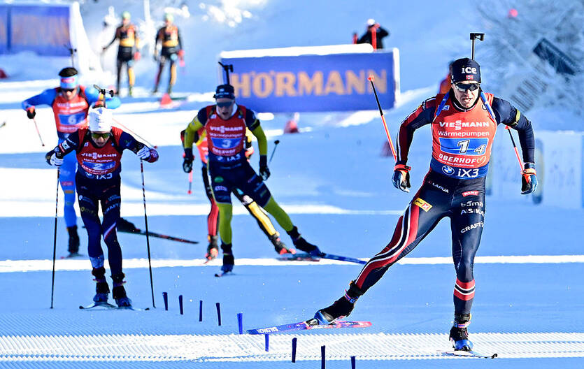 Норвегія виграла чоловічу естафету в Обергофі / Getty Images