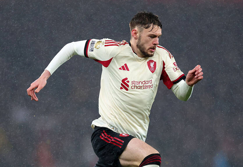 Защитник Ливерпуля пропустит остаток сезона