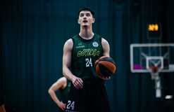 Украинский баскетболист сменил имидж из-за вопроса полицейского Украинский баскетболист сменил имидж из-за вопроса полицейского