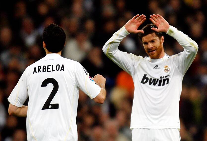 Альваро Арбелоа та Хабі Алонсо / Getty Images