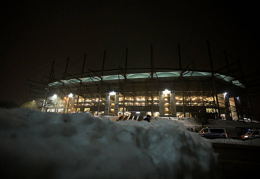 Негода зірвала черговий матч Бундесліги