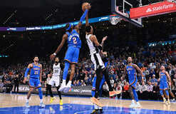 НБА: Оклахома наконец-то переиграла Сан-Антонио, Миннесота выиграла в Милуоки