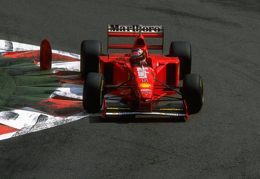 Очередной болид Шумахера продадут на аукционе