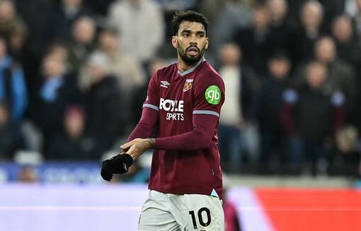 Аутсайдер АПЛ снизил ценник на лидера команды