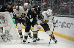 НХЛ: Вегас дожал Лос-Анджелес, Оттава забросила 8 шайб Рейнджерс