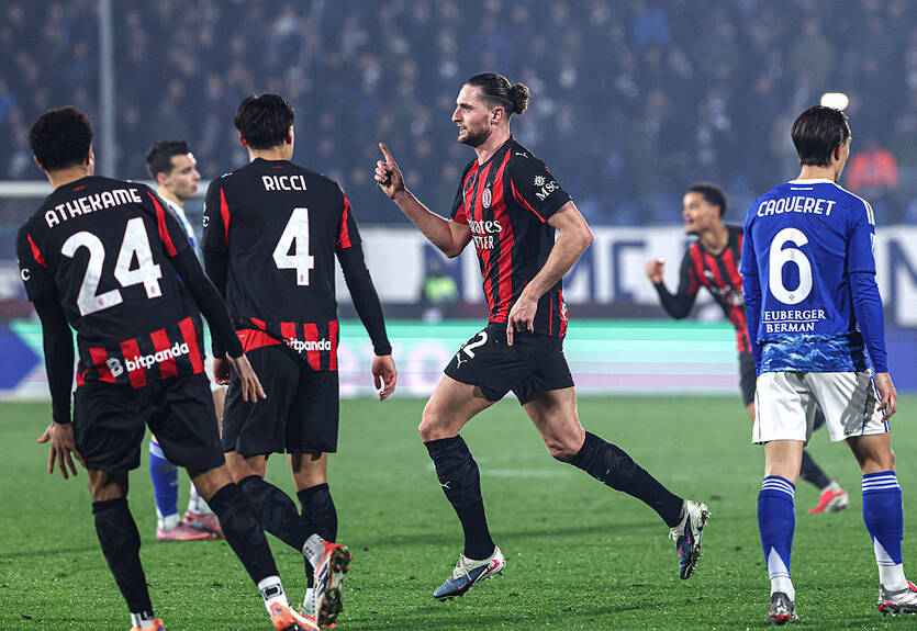 Милан сдержал натиск Комо и вырвал важные три очка