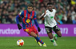 Барселона с двумя незасчитанными голами обыграла Расинг