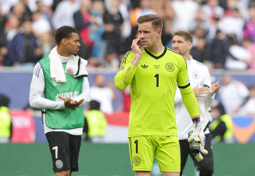 Тер Штеген погодився покинути Барселону