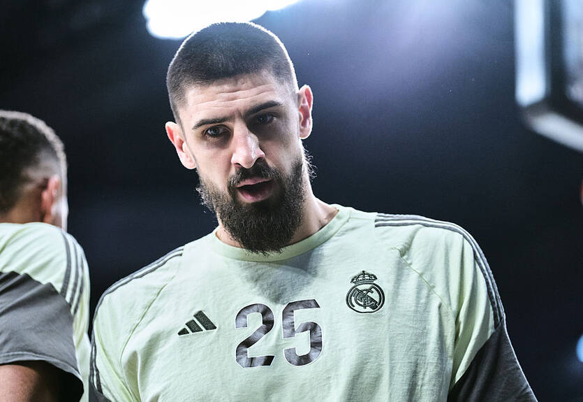 Реал із Ленем виграв Класіко в Євролізі