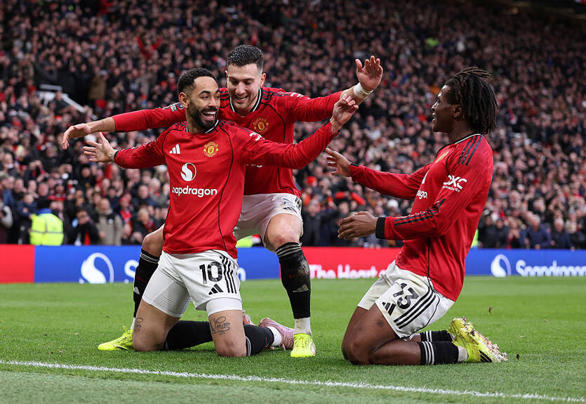 МЮ уверенно одолел Манчестер Сити