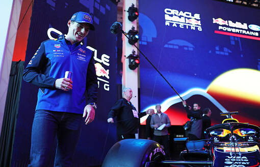 Покинет ли Ферстаппен Ред Булл. Бывший советник "быков" поделился возможным исходом карьеры Макса