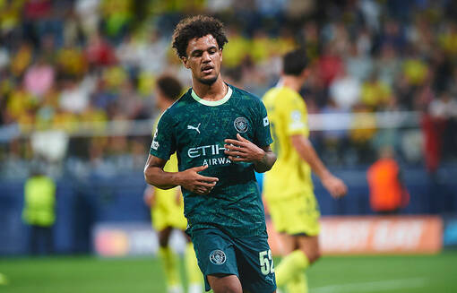 Нападающий Манчестер Сити заинтересовал середняка АПЛ