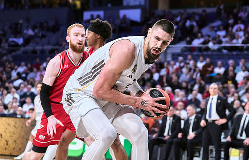 Лень помог Реалу разгромить Милан