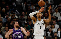 Михайлюк результативно сыграл против Спёрс